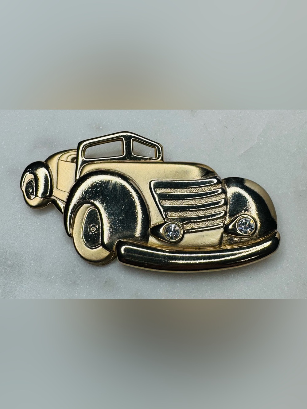 Gold Tone Vintage Car Brooch with Rhinestone Headlights - Picture 6 of 6
